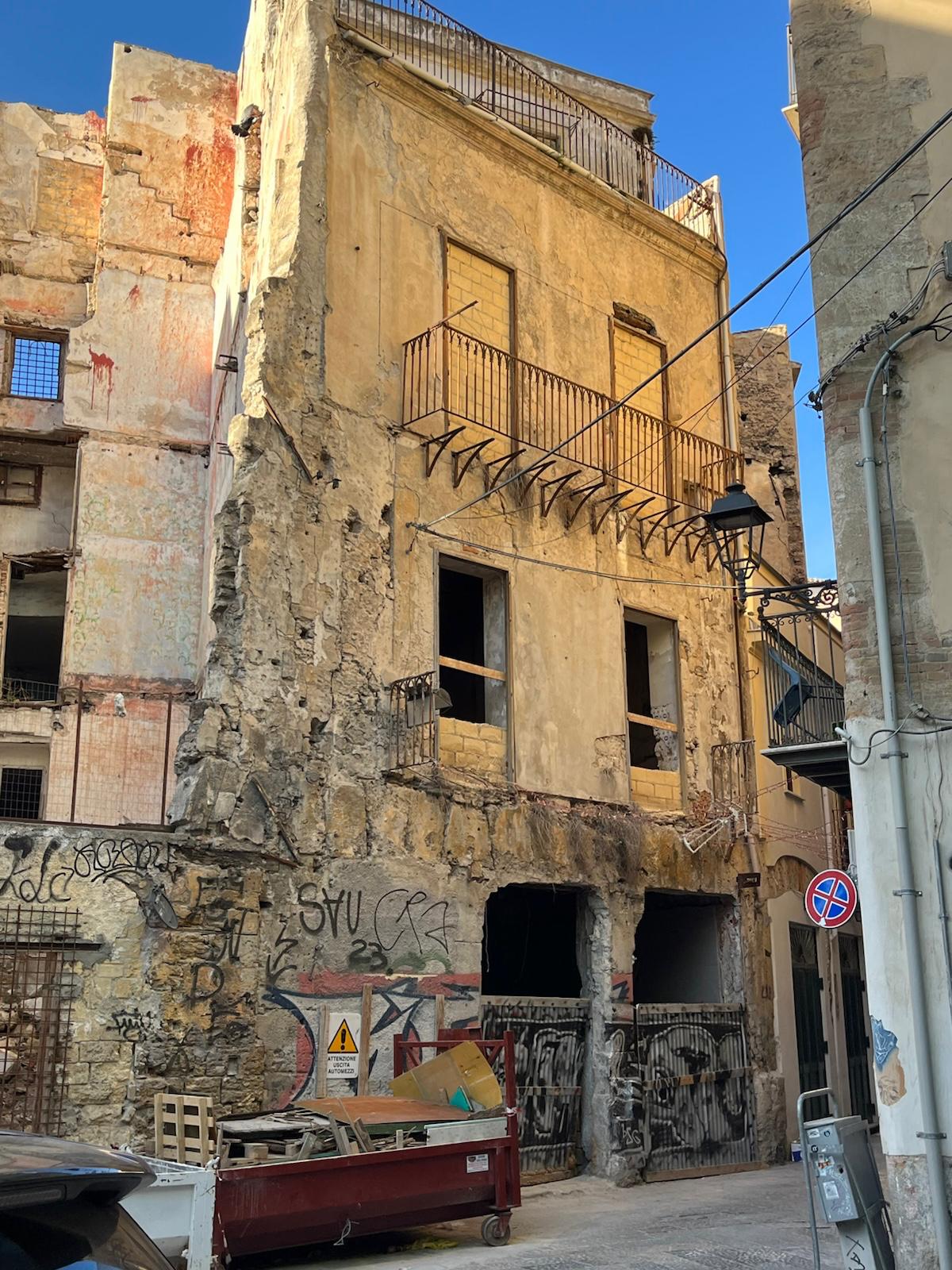 Appartamento con vista su Piazza in Centro Storico — 6