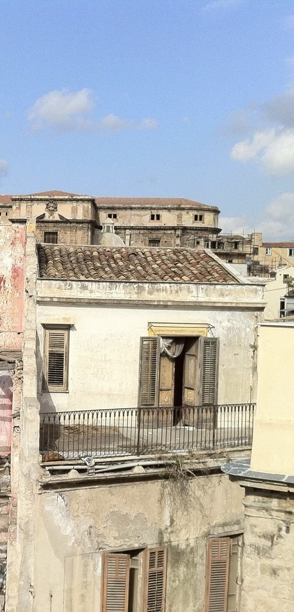Appartamento con vista su Piazza in Centro Storico — 7