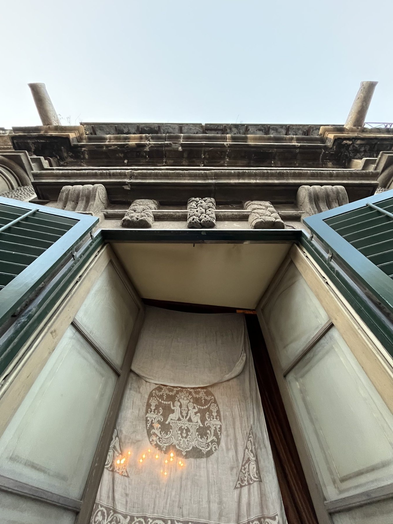 Appartamento Nobiliare su Strada Principale — 4
