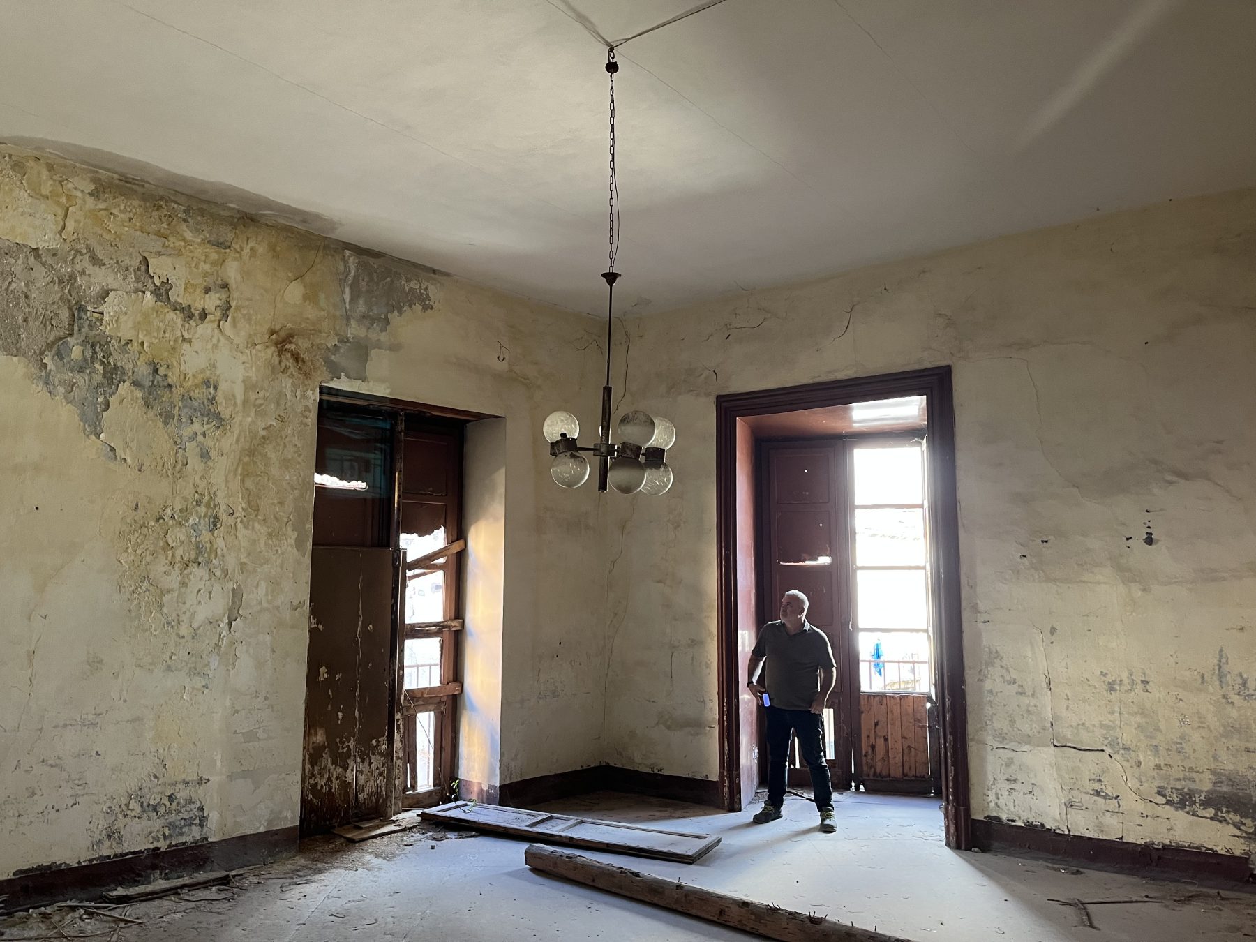 Palazzo del Seicento dentro il Mercato — 5